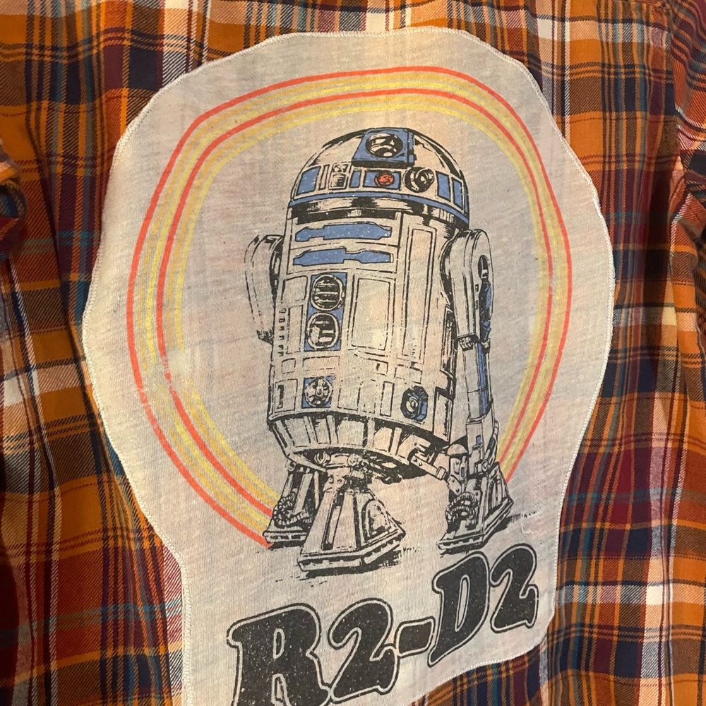 Upcycled R2D2 Star Wars Flannel - Picture 2 of 4